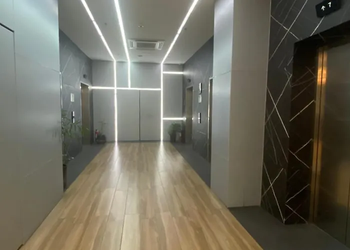 Penthouse Loft Unit With Balcony 3309 Ama Tower * Manila