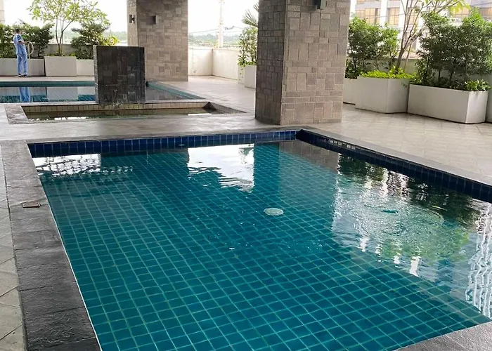 Penthouse Loft Unit With Balcony 3309 Ama Tower Apartment Manila