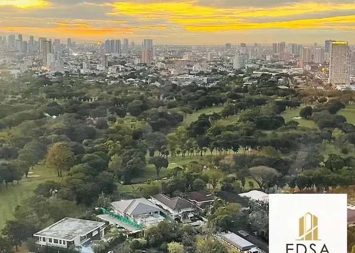 Penthouse Loft Unit With Balcony 3309 Ama Tower Manila